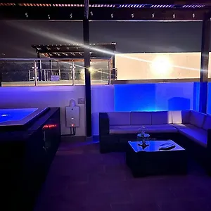 Apartamento Outstanding Pent House W/jacuzzi Santiago De Los Caballeros